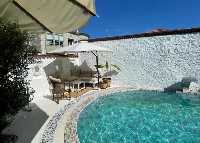 Отель Mina By Adda Alacati *